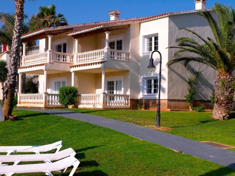 Hg Jardin De Menorca Aparthotel Сон Боу Екстериор снимка