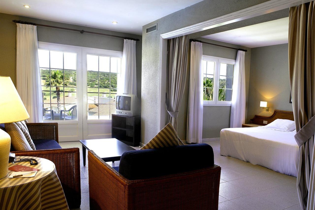 Hg Jardin De Menorca Aparthotel Сон Боу Екстериор снимка
